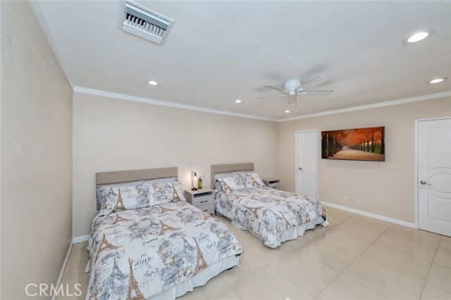 Building Photo - 814 Kellogg Ave