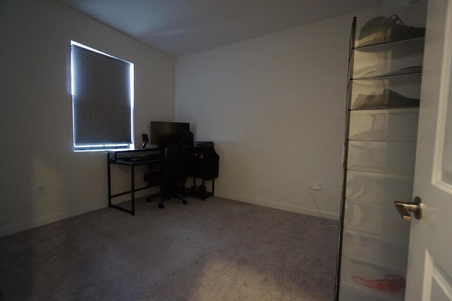 Building Photo - 23010 SW 128th Pl