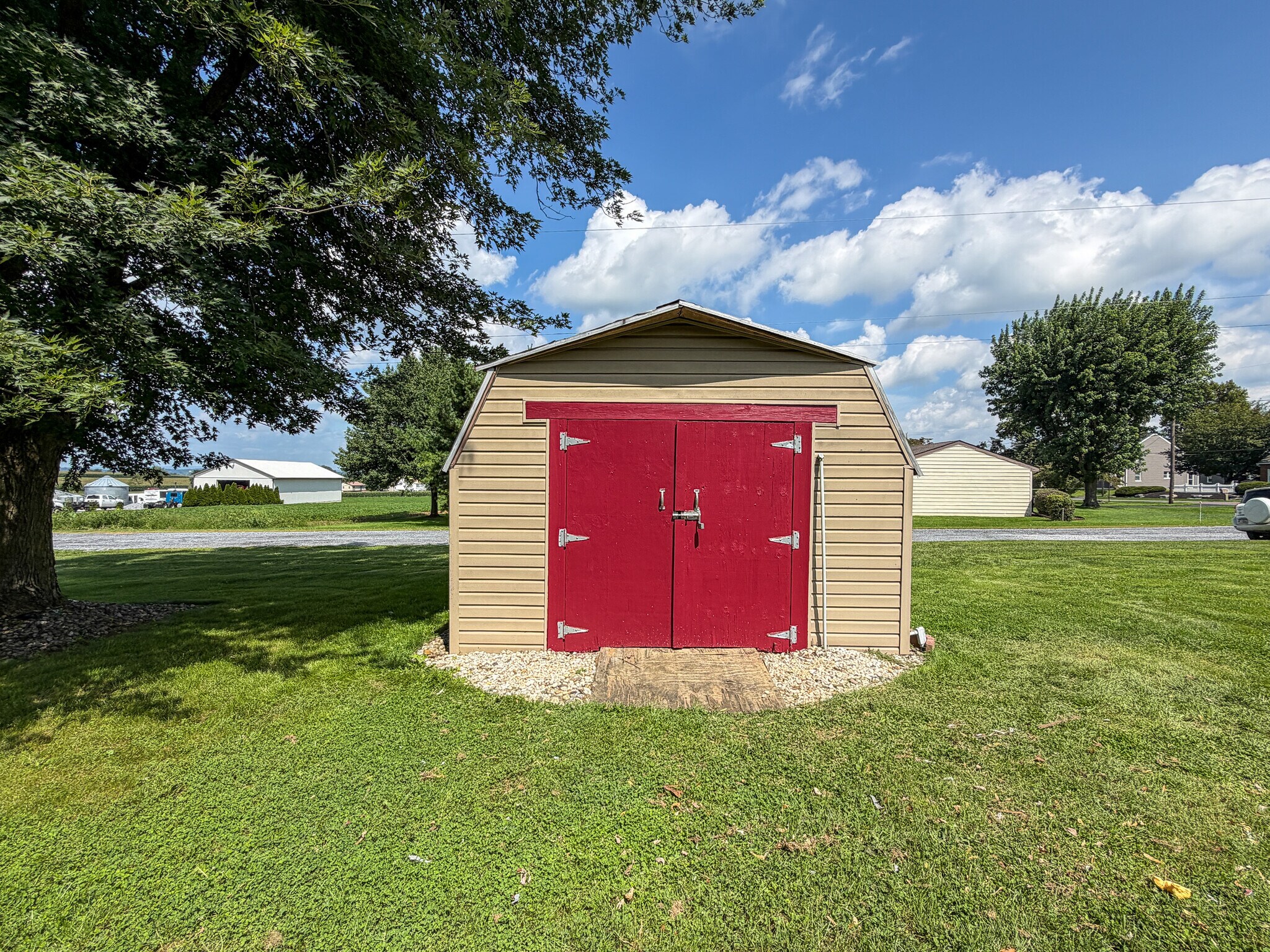 Building Photo - 60 Glenbrook Rd