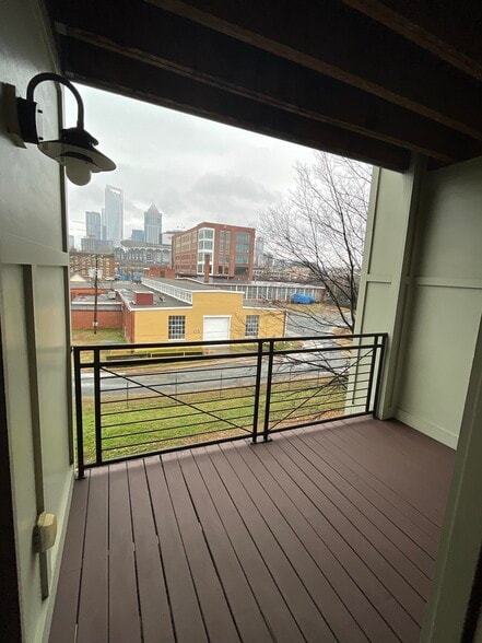 Balcony - 1101 W 1st St