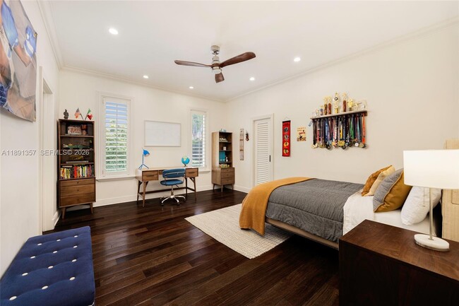 Building Photo - 14200 SW 70th Ave