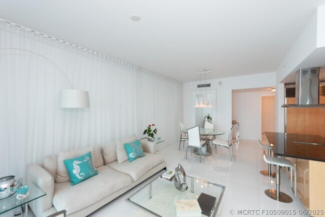 Building Photo - 6899 Collins Ave