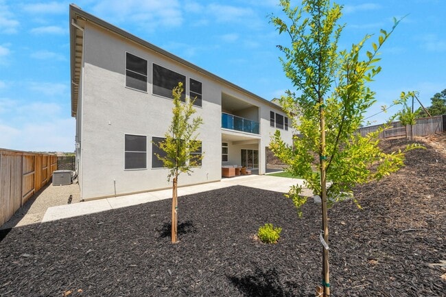 Building Photo - Newly Built 5BR Luxury Home in El Dorado Hills – 3,926 Sq Ft!