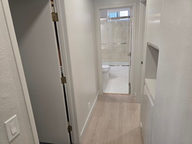 Building Photo - Two-bedroom house in Mira Mesa WITH SOLAR!