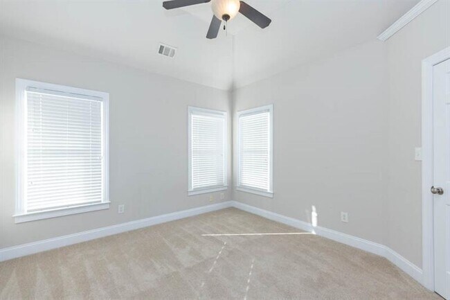 Building Photo - 232 Beech Tree Hollow NW