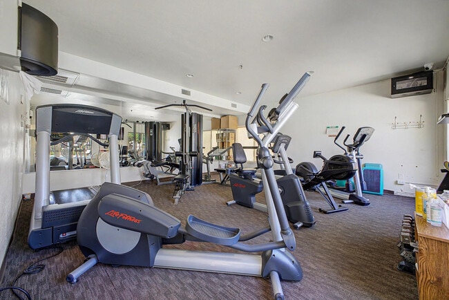 Building Photo - 16800 E El Lago Blvd