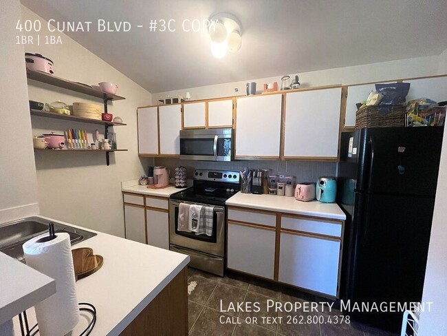 Building Photo - 400 Cunat Blvd