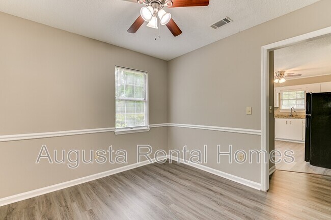 Building Photo - 2960 Glenn Hills Dr