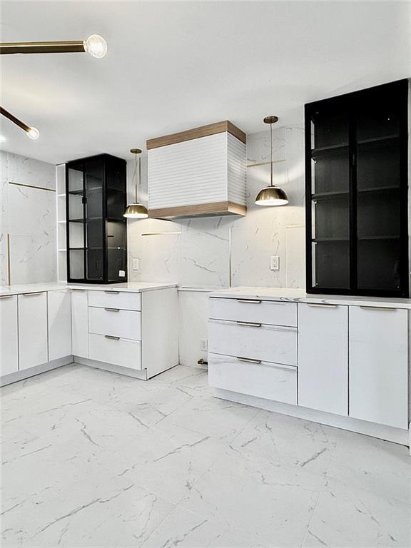 Building Photo - 38 Delmont Dr NE