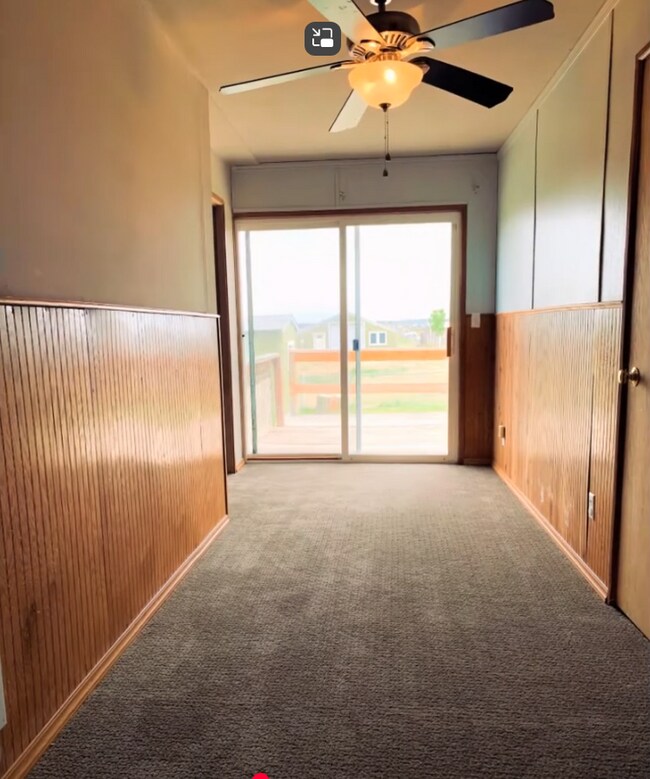 Building Photo - 2731 Elgin Rd NE