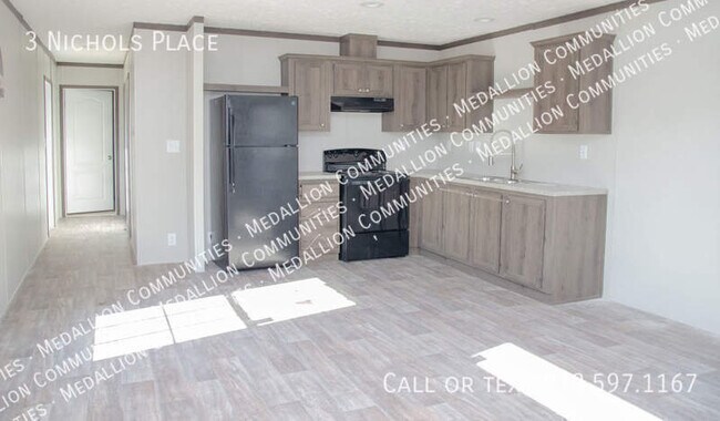 Building Photo - 3 Nichols Pl