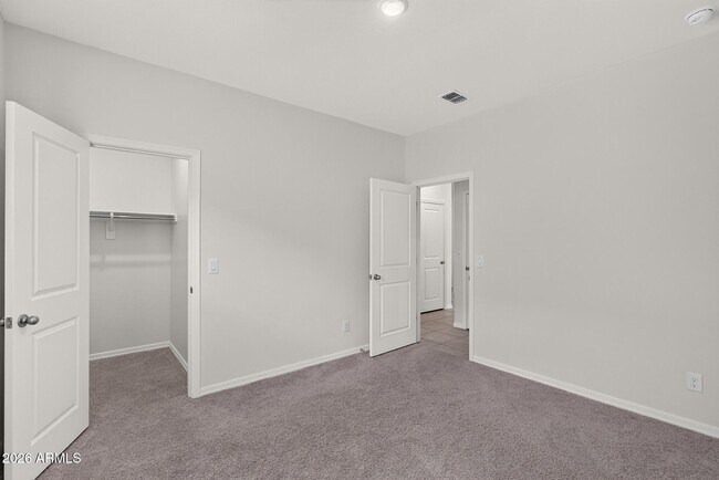 Building Photo - 2097 Grazing Mdw Ln