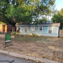 Building Photo - 4028 Neches St