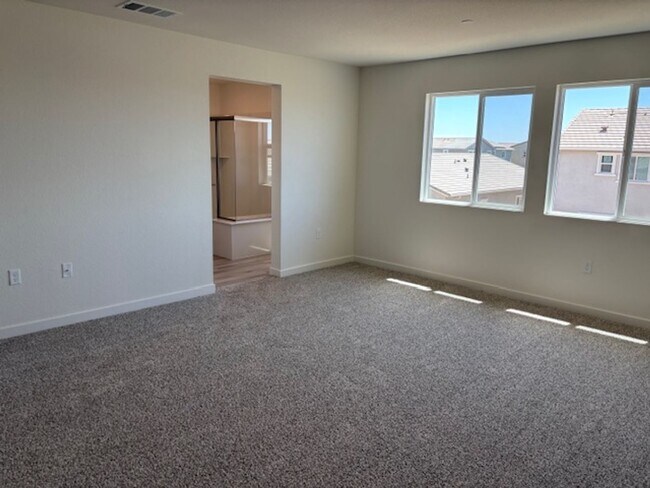 Building Photo - Brand New DR Horton Smart Home with 5 Bedr...