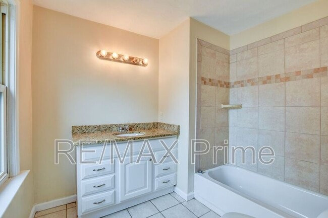 Building Photo - 2808 Arcadia Ave