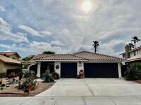 Building Photo - 78785 Villeta Dr