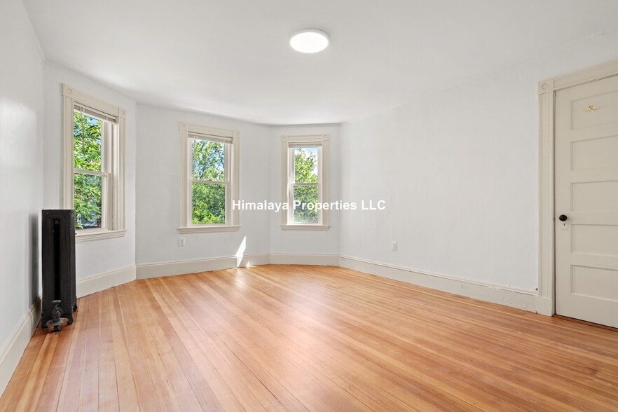 Building Photo - 45 Packard Ave