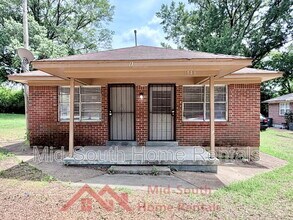 Building Photo - 1379 Ferguson Rd