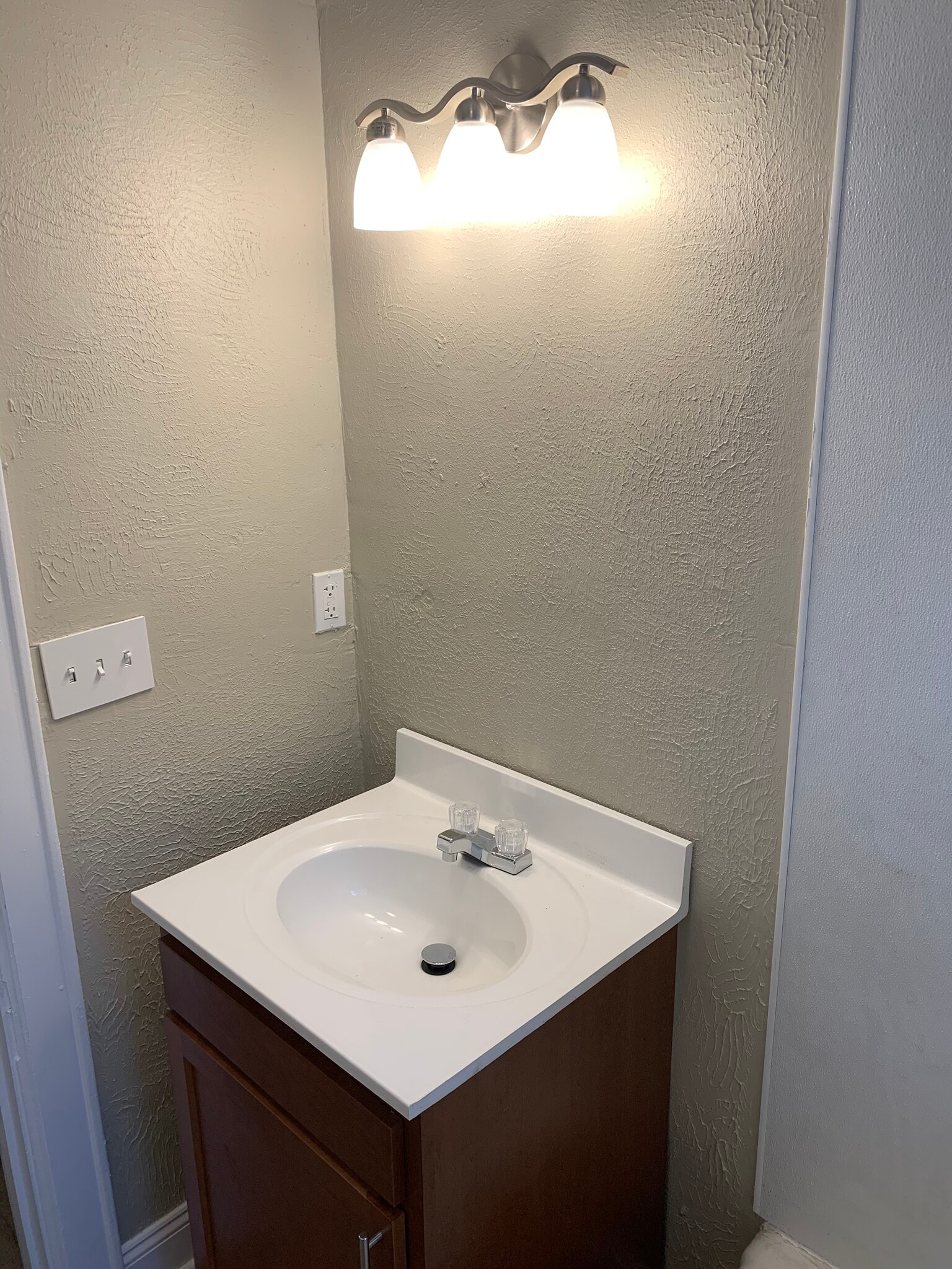 Building Photo - 4815 Ohio St