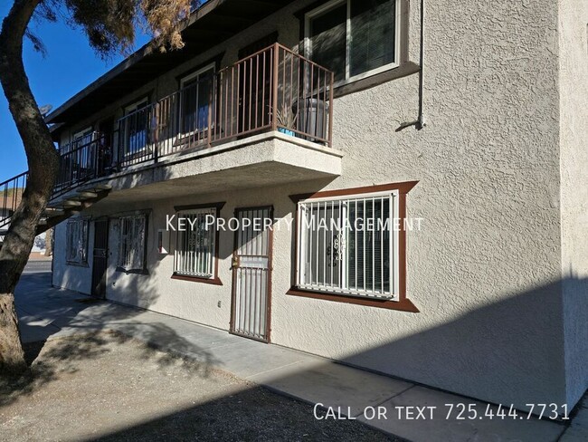 Building Photo - COMPLETELY REMODELED 2BR 1BA CONDO IN N LA...