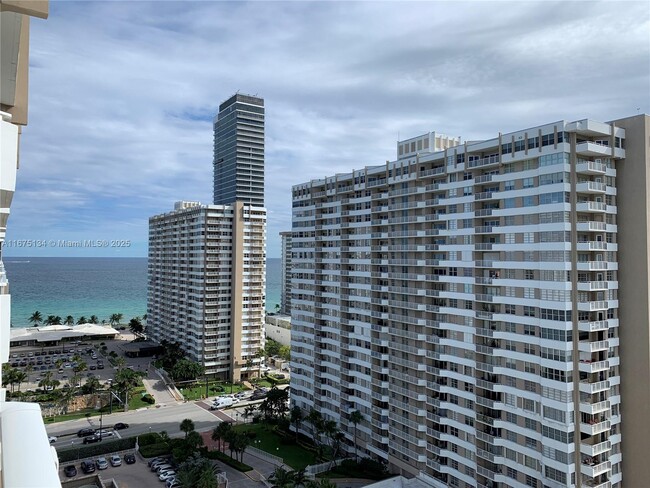 Building Photo - 1965 S Ocean Dr