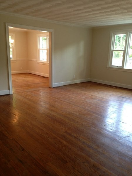 Building Photo - 1530 W Little Creek Rd