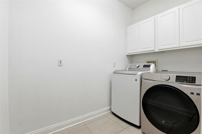 Building Photo - 93 Braelock Dr