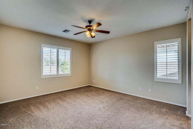 Building Photo - 17610 W Port Royale Ln