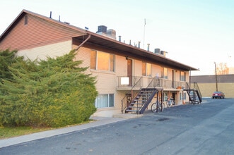 Building Photo - 785 E 820 N