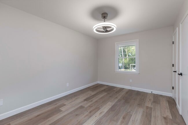 Building Photo - 6516 Bradford Dr
