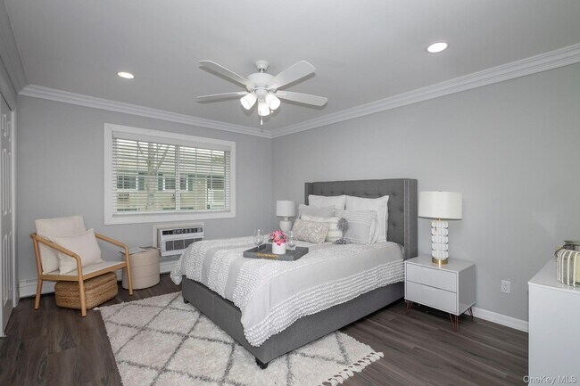 Building Photo - 42 Cassa Loop