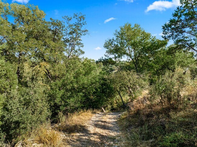 Building Photo - 2201 Improver Rd