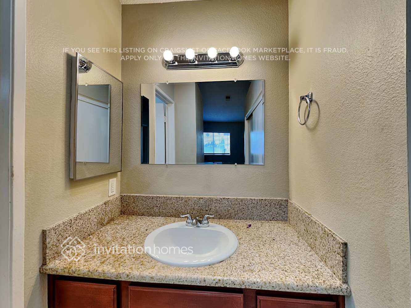 Building Photo - 7886 Pinyon Ave
