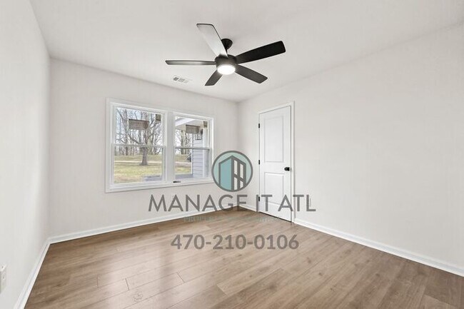 Building Photo - FULLY remodeled 4-bedroom, 2-bathroom house in Gainesville!
