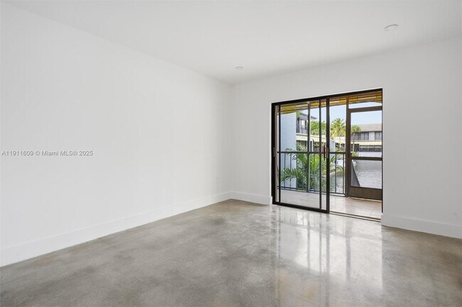 Building Photo - 16380 Briar Patch Pl