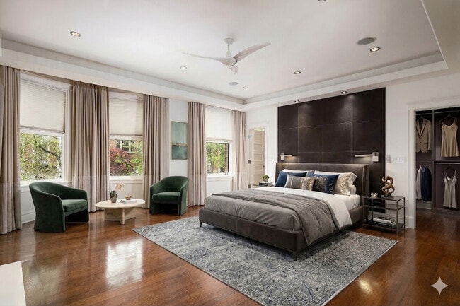 Building Photo - 1347 N State Pkwy