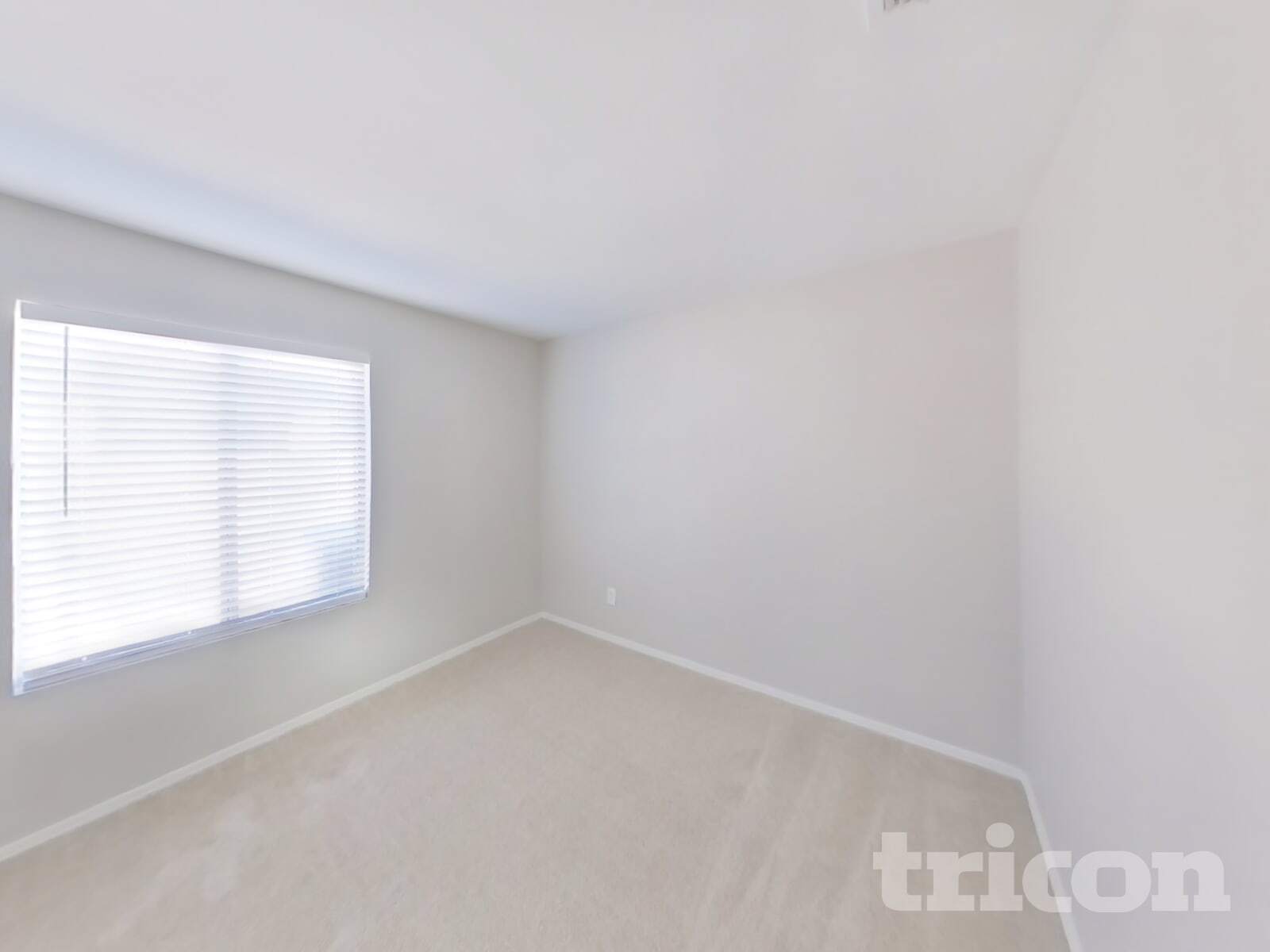 Building Photo - 11445 W Cambridge Ave