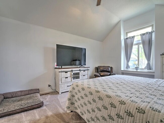 Building Photo - Papillion Home For Rent Near Offutt AFB