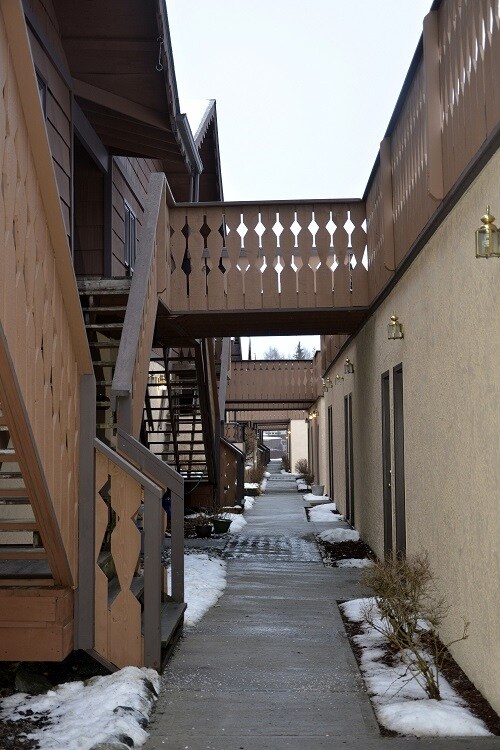 Building Photo - 4764 Mills Dr