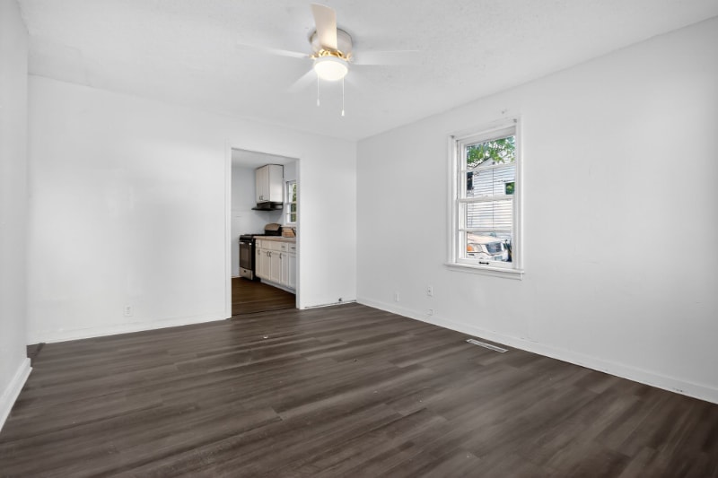 Building Photo - 1971 E Cantrell St