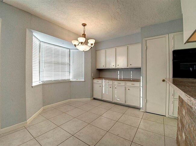 Building Photo - 11830 Mulholland Dr