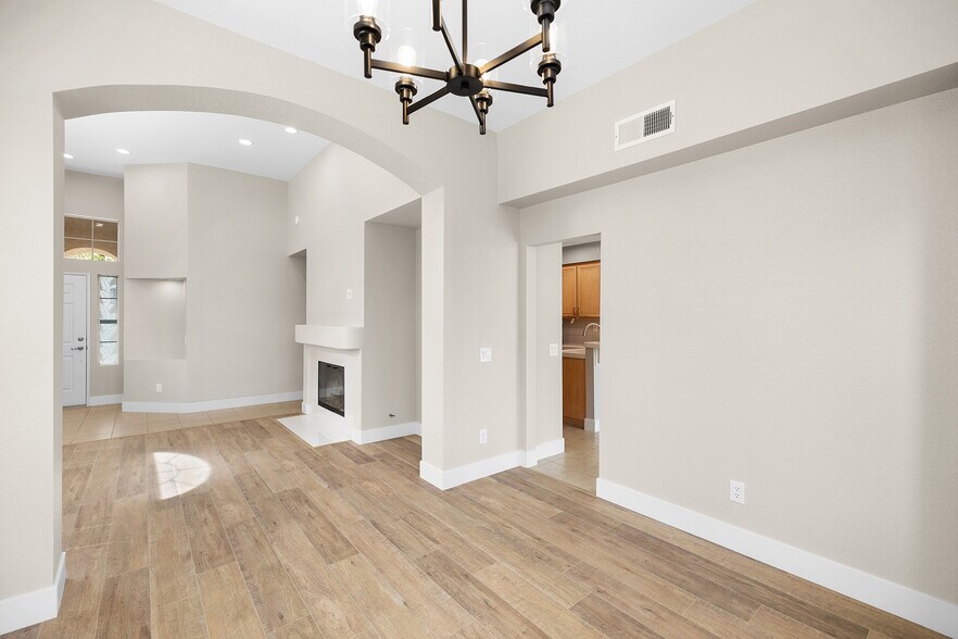 Building Photo - 40152 Valeriana Ct