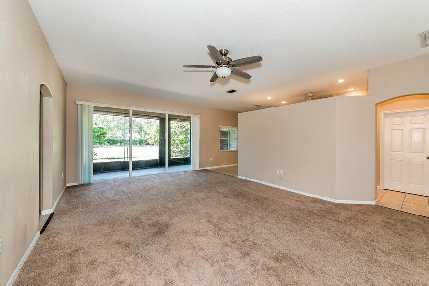 Building Photo - 3027 58th Terrace E