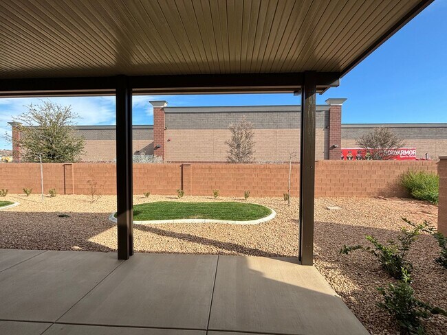 Building Photo - Woodland Estates Townhome!