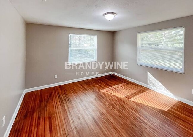 Building Photo - 1001 Fields Rd