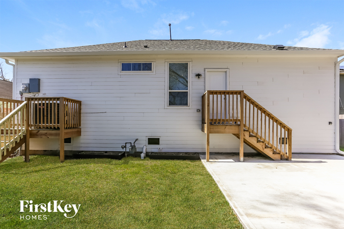 Building Photo - 8618 Valley Song Dr