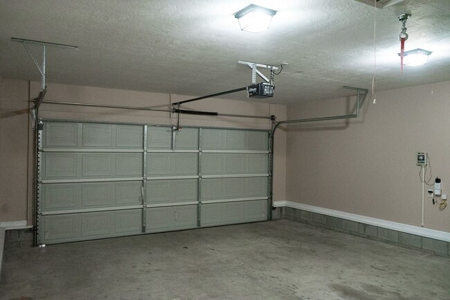 Building Photo - 608 Butler Springs Cir