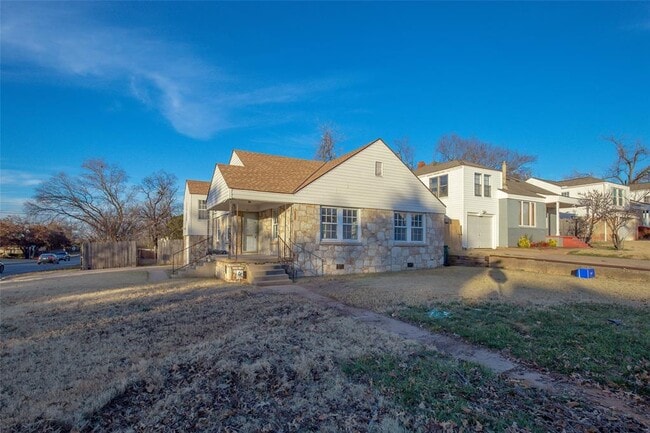 Building Photo - 721 NW 46th St