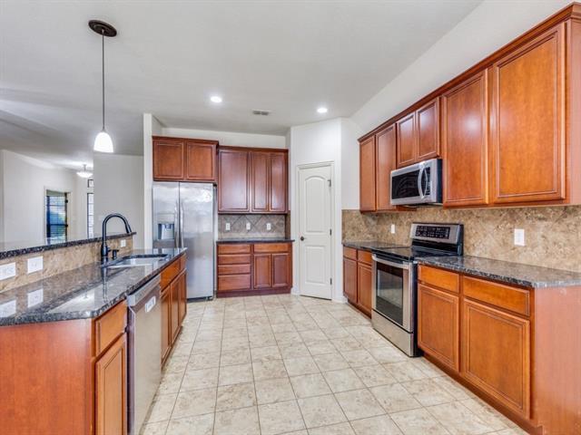 Building Photo - 2609 Plains View Dr