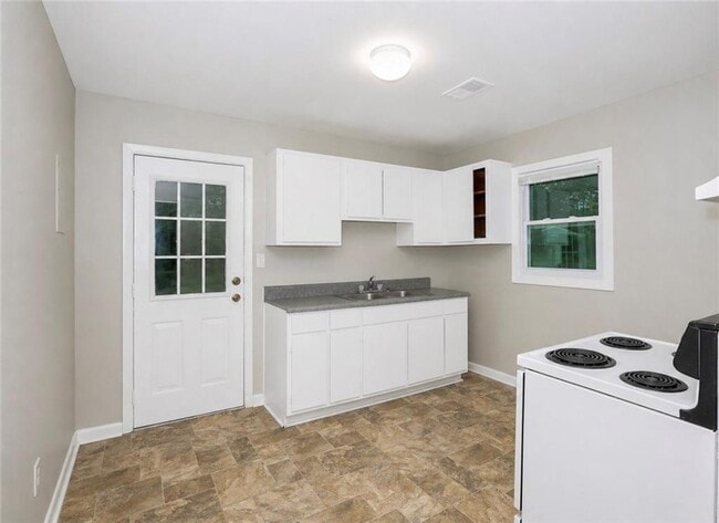 Building Photo - 202 Wendan Way
